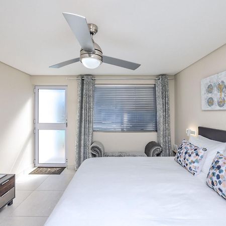 Southeaster Apartment Bloubergstrand Bagian luar foto
