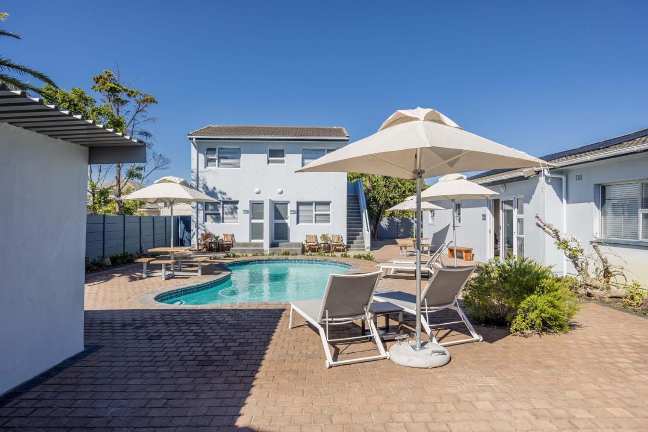 Southeaster Apartment Bloubergstrand Bagian luar foto