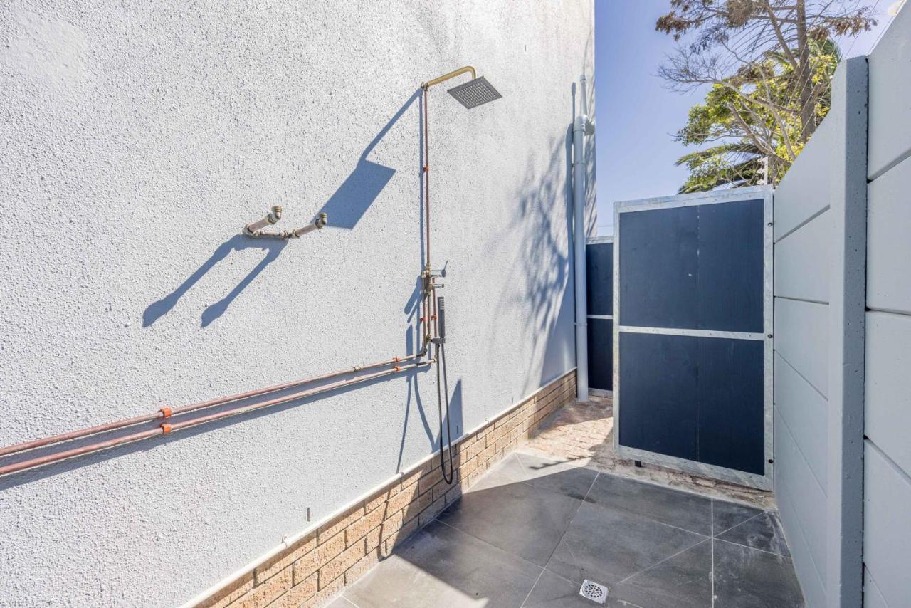 Southeaster Apartment Bloubergstrand Bagian luar foto