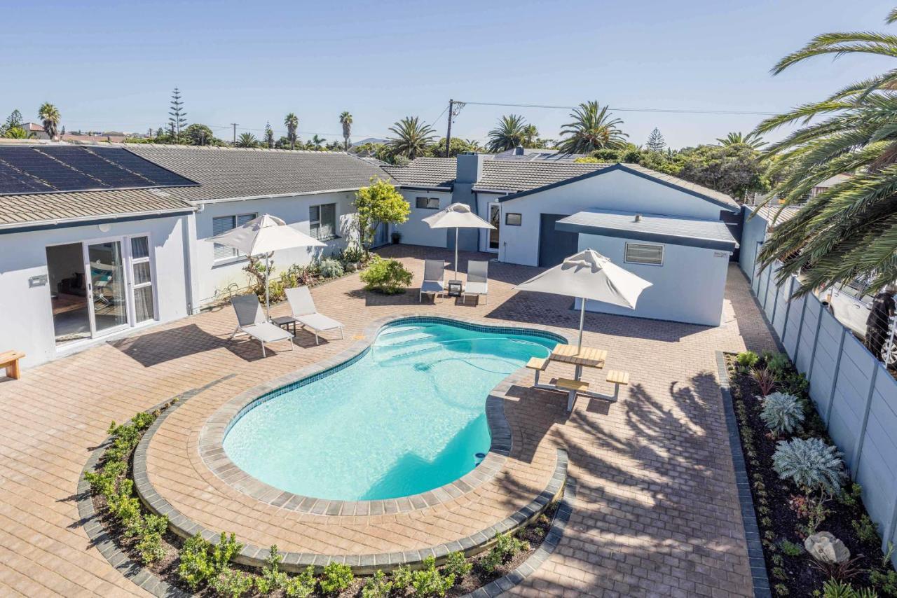 Southeaster Apartment Bloubergstrand Bagian luar foto