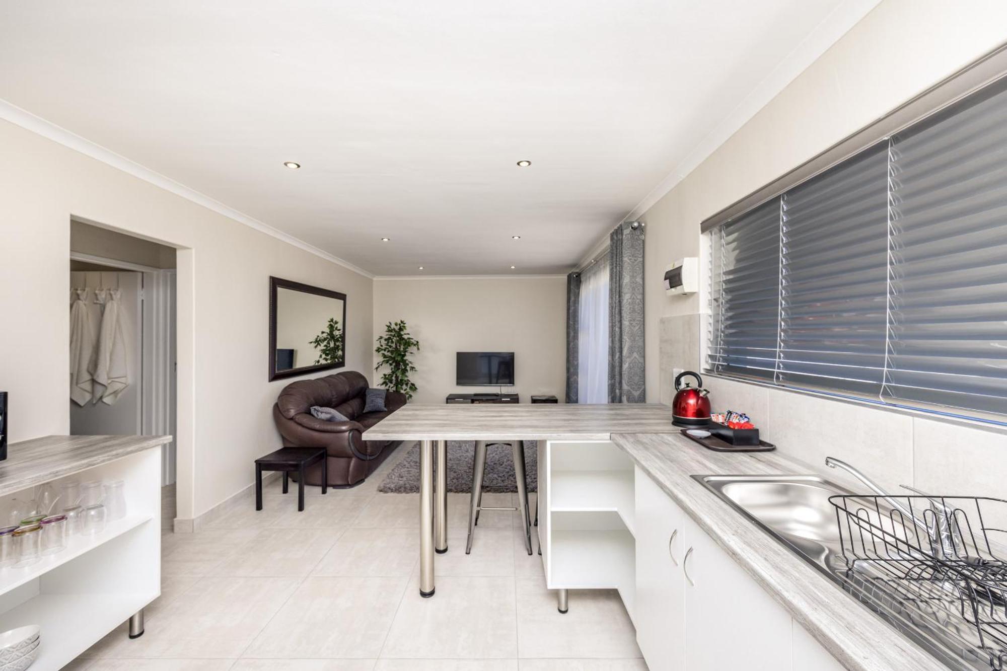 Southeaster Apartment Bloubergstrand Bagian luar foto