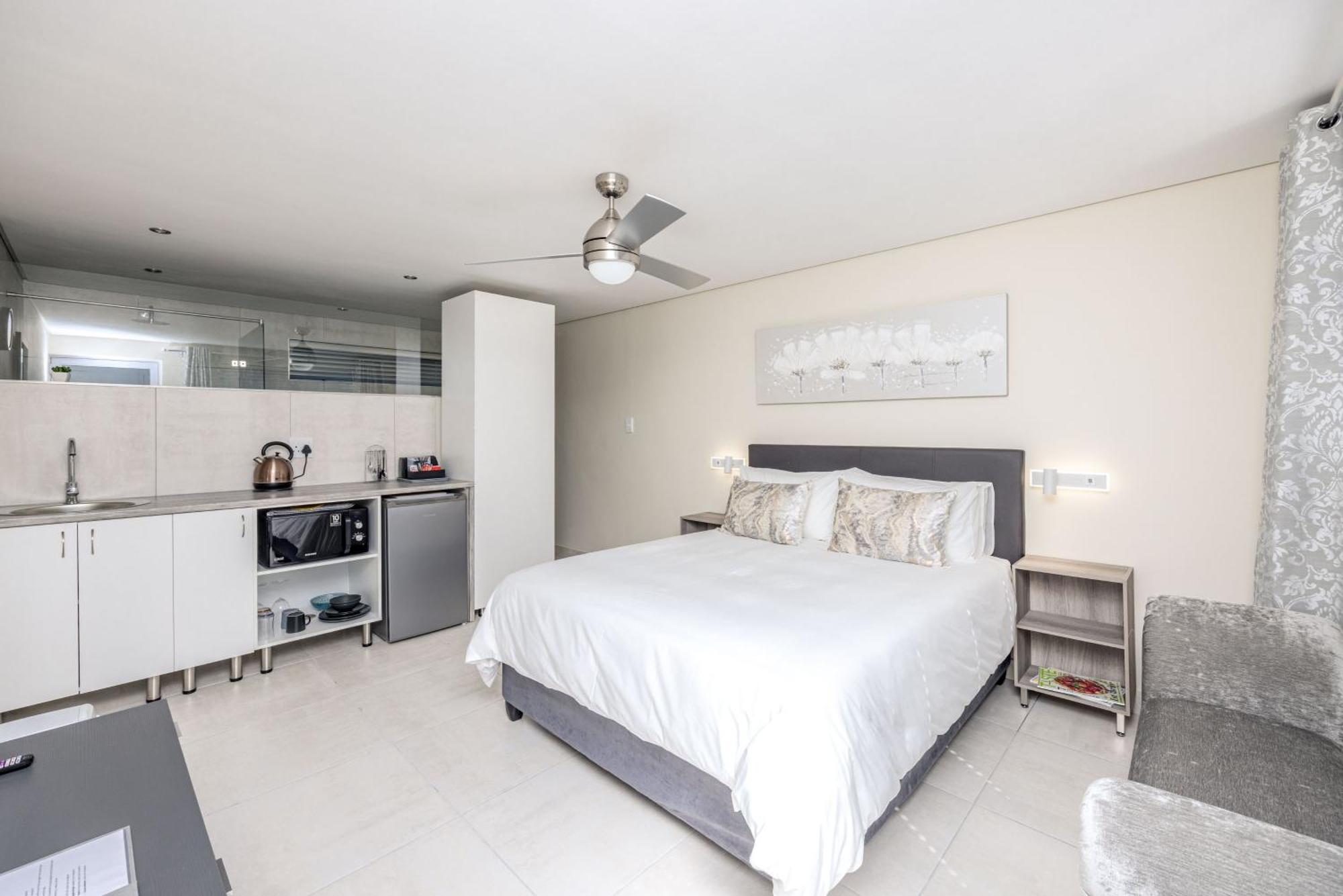 Southeaster Apartment Bloubergstrand Bagian luar foto